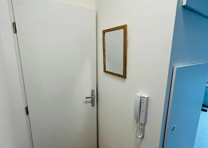 Moderne Au Coeur De We Live In R 101 * Reims